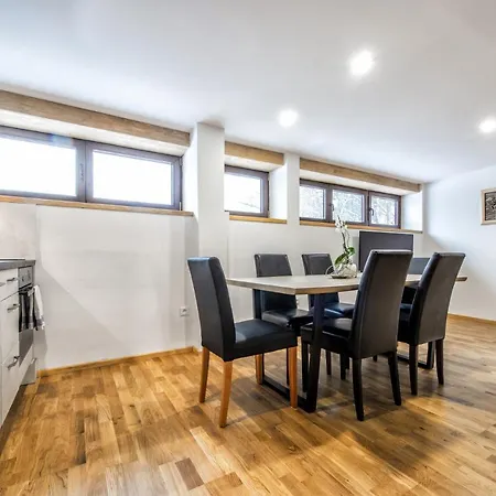 Apartments Srdiecko - Jasna South, Forest View, Sauna In One Apt Fireplace In Both Lägenhet