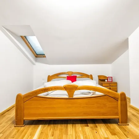 公寓 Apartments Srdiecko - Jasna South, Forest View, Sauna In One Apt Fireplace In Both